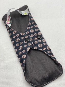 Serviette hygiénique lavable noire Plim